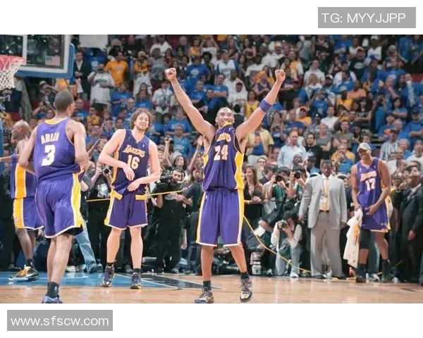 04年热火与湖人激战回顾:历史性对决与传奇球星的巅峰对抗 04年热火与湖人激战回顾:历史性对决与传奇球星的巅峰对抗