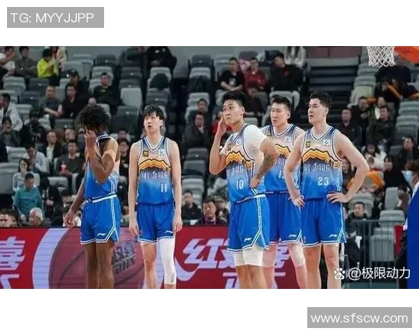 2015年辽宁男篮与新疆队激战回顾：巅峰对决的精彩瞬间与赛场传奇